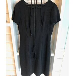 Tahari Arthur S Levine Essentials Women's Dress Size 8 with Belt Black